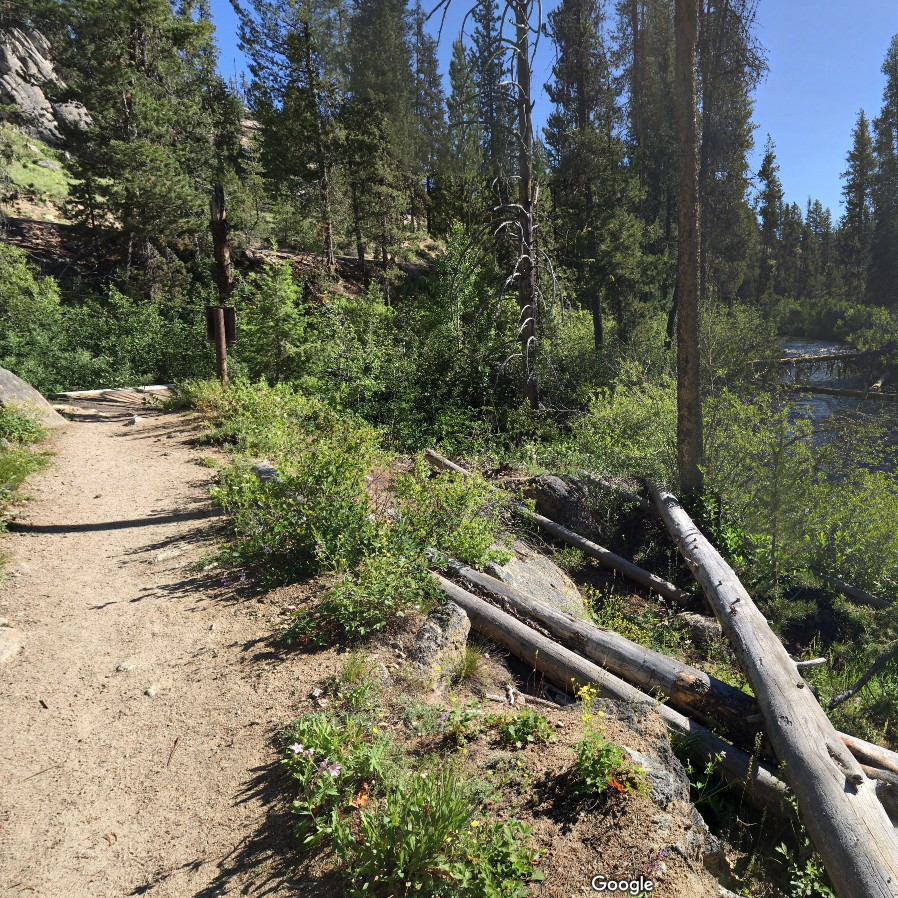 cover photo for Crooked River Trail